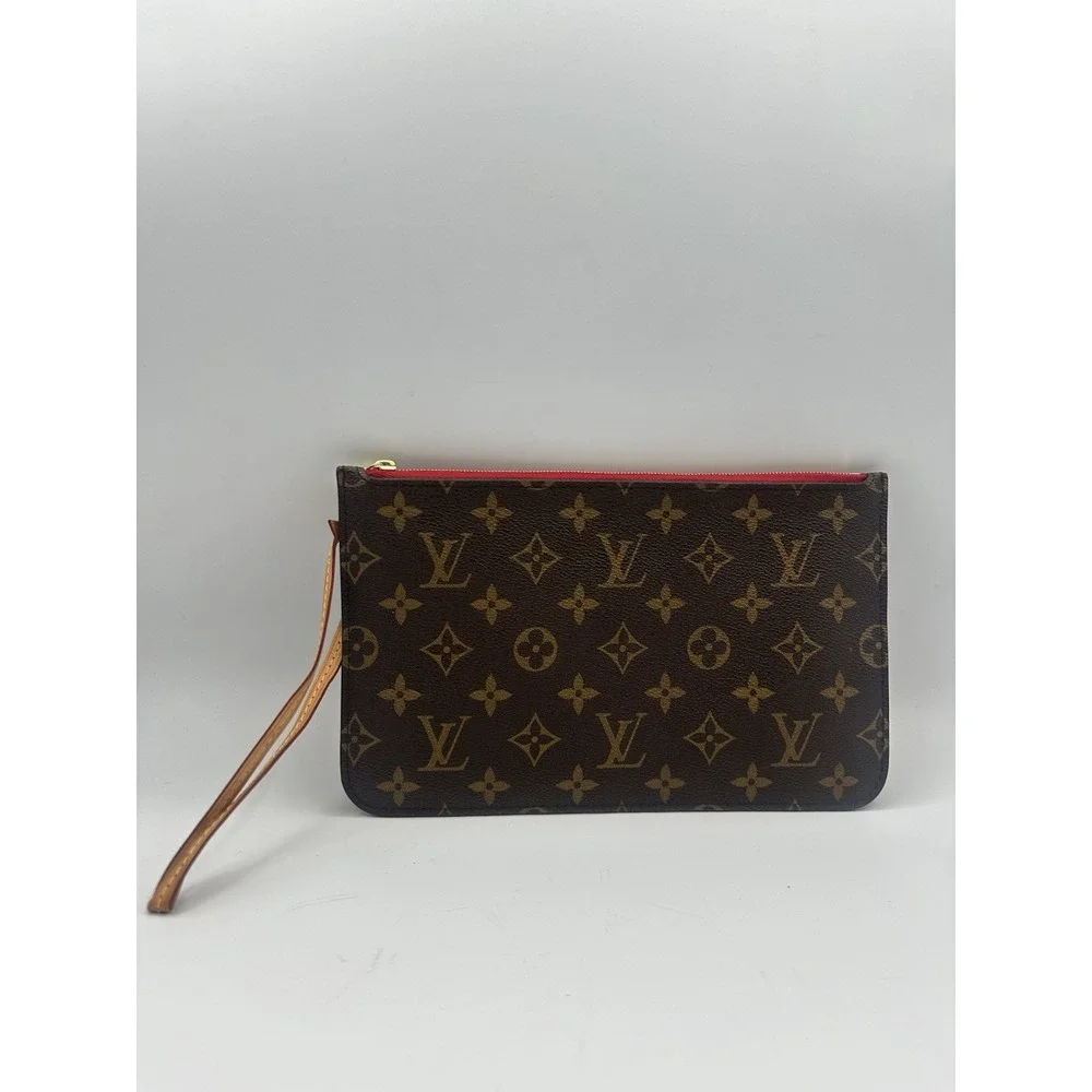 Louis Vuitton Neverfull Pochette Monogram Canvas Wristlet Pouch Red Lining